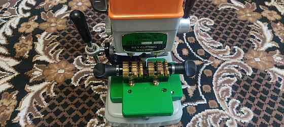 Новый станок для изготовления ключей Fugon 998A Донецк