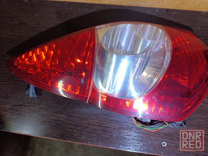 Задний левый стоп Приора универсал Донецк - изображение 2