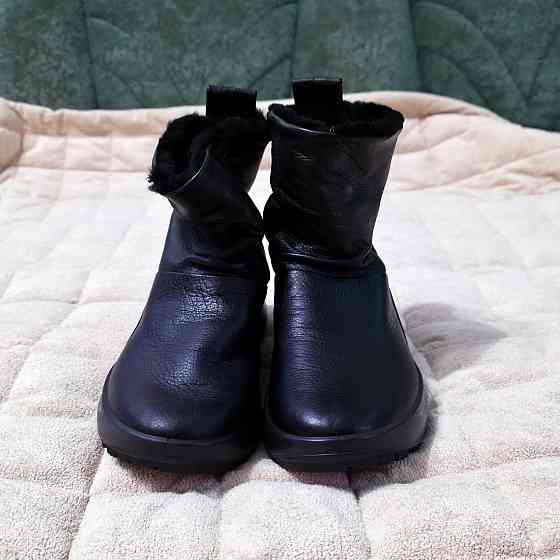 Продам женские ботинки ECCO Донецк