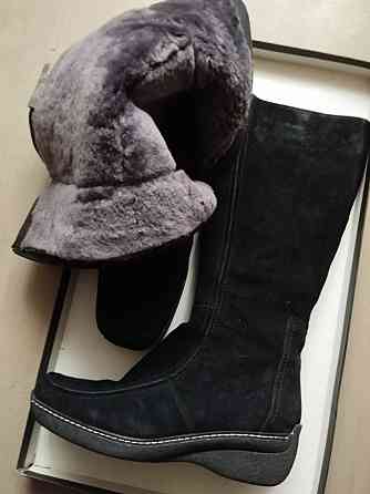 Зимние замшевые сапоги. Донецк
