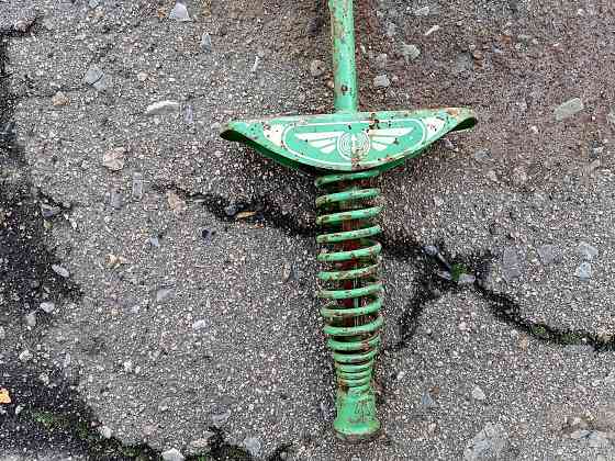 Детский тренажер "Кузнечик". 1985 г. Стаханов