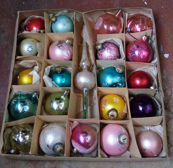 Украшения игрушки шарики верхушка для новогодней ёлки комплектом Донецк