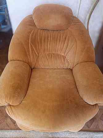 Продам мягкую мебель ( Диван и два Кресла ) Донецк