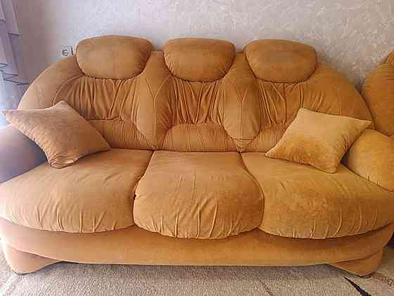 Продам мягкую мебель ( Диван и два Кресла ) Донецк