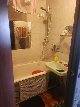 Продам 4х ком на высоцкого Донецк