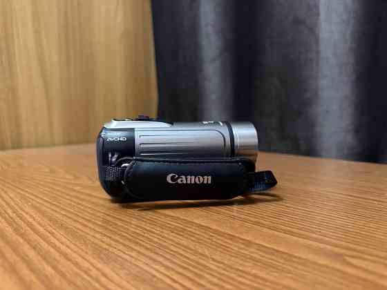 Продам видеокамеру Макеевка