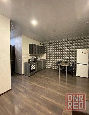 Сдам квартиру-студию в Калининском районе, пр-кт Ильича Донецк - изображение 2