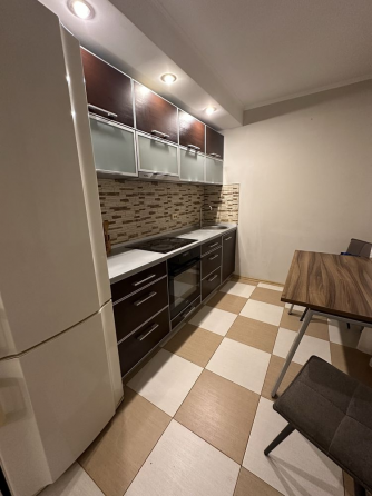 Длительная аренда 2-х комнатная квартира Ленинский район (Голубые) Донецк