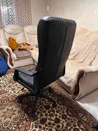 Стул кожаный Макеевка