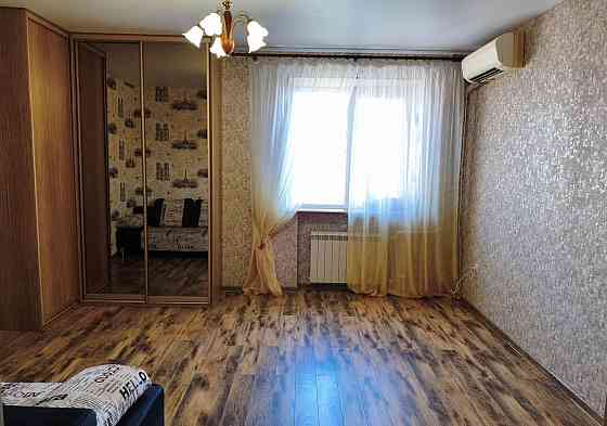 Сдаю двухкомнатную квартиру 65.0 м² этаж 4, город Донецк, Киевский район Донецк