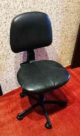 Кресло компьютерное. на роликах, Донецк