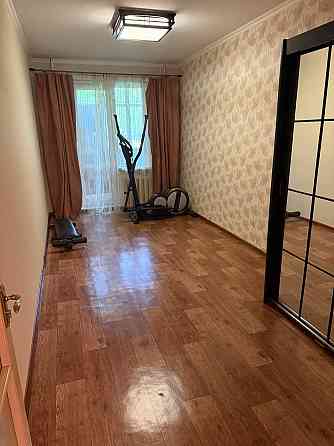 Продам 3-х.комнатную квартиру Петровский район "Тихий" 1/9 Донецк