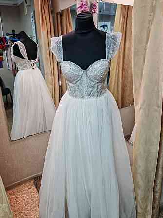 Продам свадебное платье Донецк