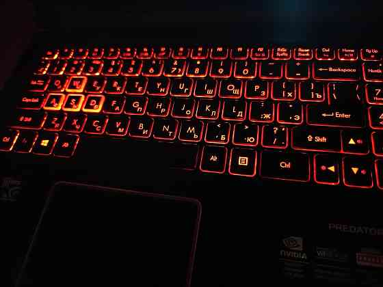 Acer Predator Helios 300 G3-572/15,6/Intel Core i5-7300HQ/16 Гб DDR4/SSD М2 NWMe-256гб+HDD/GTX 1060 Донецк