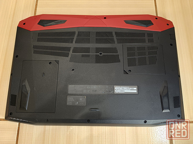 Acer Predator Helios 300 G3-572/15,6/Intel Core i5-7300HQ/16 Гб DDR4/SSD М2 NWMe-256гб+HDD/GTX 1060 Донецк - изображение 4