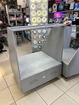 Торговые витрины,прилавки Макеевка