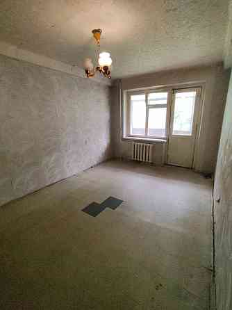 Продам двухкомнатную квартиру в Ленинском районе Донецк