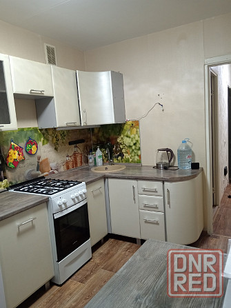 Сдам 1 комнатную квартиру г. Макеевке на Зеленом, ориентир "блеск" Макеевка - изображение 3