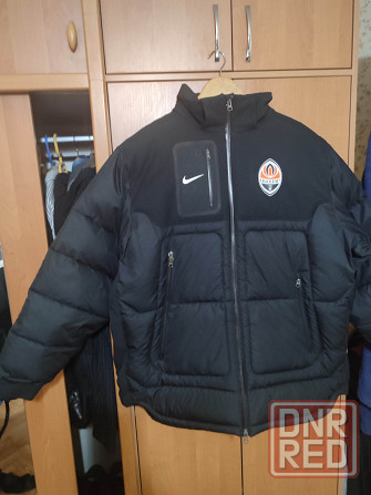 Пуховик фк шахтер Зугрэс - изображение 1