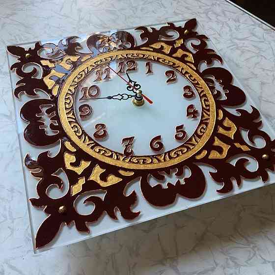 Часы в прихожую "Ажур", 25 на 25 см. Новые. Донецк