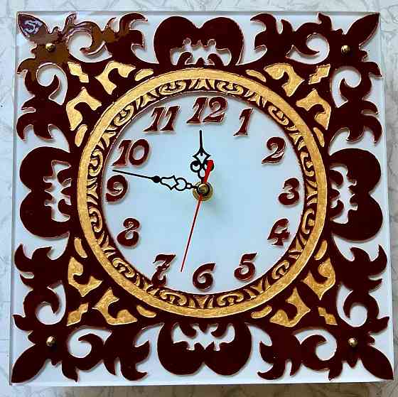 Часы в прихожую "Ажур", 25 на 25 см. Новые. Донецк