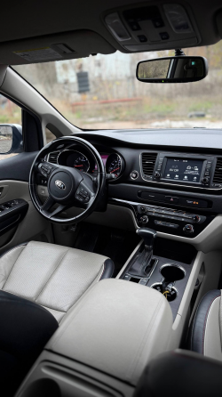 Продам Kia Sedona Донецк