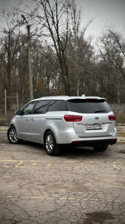 Продам Kia Sedona Донецк
