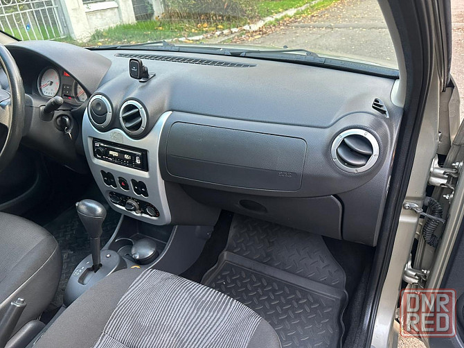 Renault Sandero, 1.6 AT, 103л.с Донецк - изображение 8