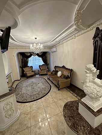 Сдам 3 к.кВ, Ворошиловский р-н, проспект Ватутина 22, вид на кинотеатр Звездочка Донецк