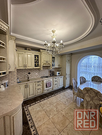 Сдам 3 к.кВ, Ворошиловский р-н, проспект Ватутина 22, вид на кинотеатр Звездочка Донецк - изображение 1