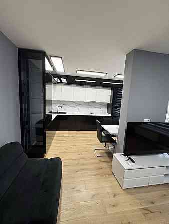 Сдам 3 к.кВ, Калининский р-н, ул.Овнатаняна, вид на парк Гулливер и б-р Шевченко Донецк