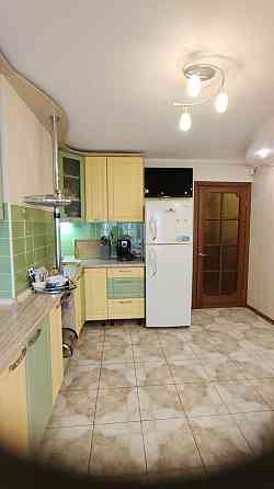 Продаётся 3х комнатная крупногабаритная квартира. Мариуполь