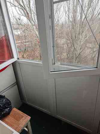 сдам 1 к.кв. ленинский р. ленинский исп. оборонная 15000 р. + свет залог 50%. Донецк