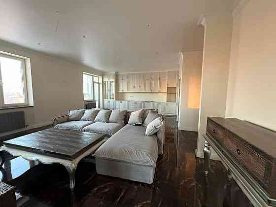 Продается крупногабаритная квартира в Еврограде Донецк