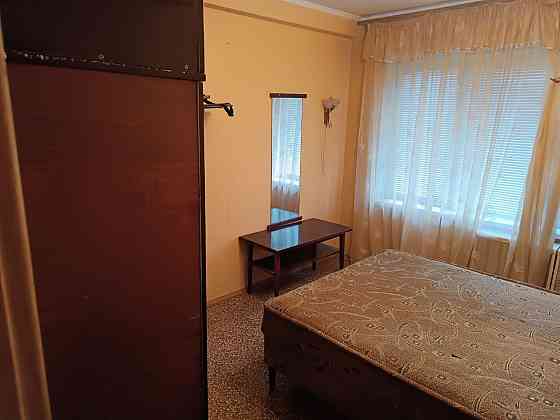 ППродам 2-комн. квартиру возле Пролетарского исполкома, ул. Армавирская. Донецк