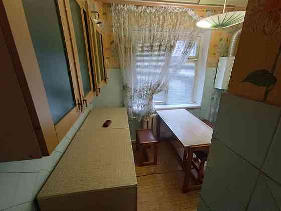 ППродам 2-комн. квартиру возле Пролетарского исполкома, ул. Армавирская. Донецк