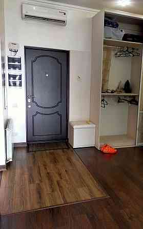 Сдам светлую квартиру на долгий срок Мариуполь