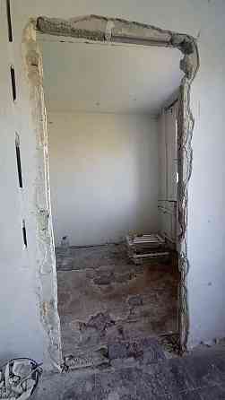 Продается уютная трёхкомнатная квартира по ул. Металлургов возле центрального рынка Мариуполь