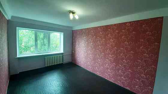 Продается очень теплая двухкомнатная квартира в кирпичном доме на Семашко Донецк