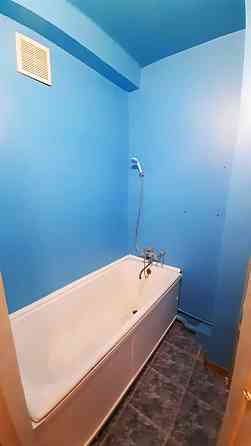 Продается очень теплая двухкомнатная квартира в кирпичном доме на Семашко Донецк