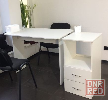 Столы , стулья , зеркало , стеллаж из салона Донецк - изображение 2