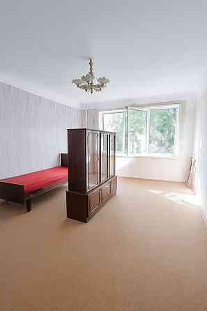 в продаже 2-комнатная квартира под ремонт Мариуполь