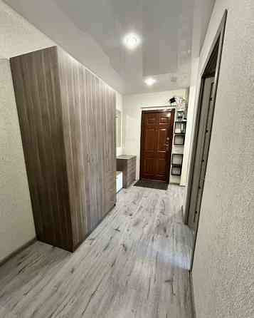 Первая сдача, просторная двухкомнатная квартира Ленинский район, Цирк. 66.0 м.кв.4/9 этаж Донецк