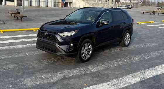 Toyota RAV 4. 2.5 AT Донецк