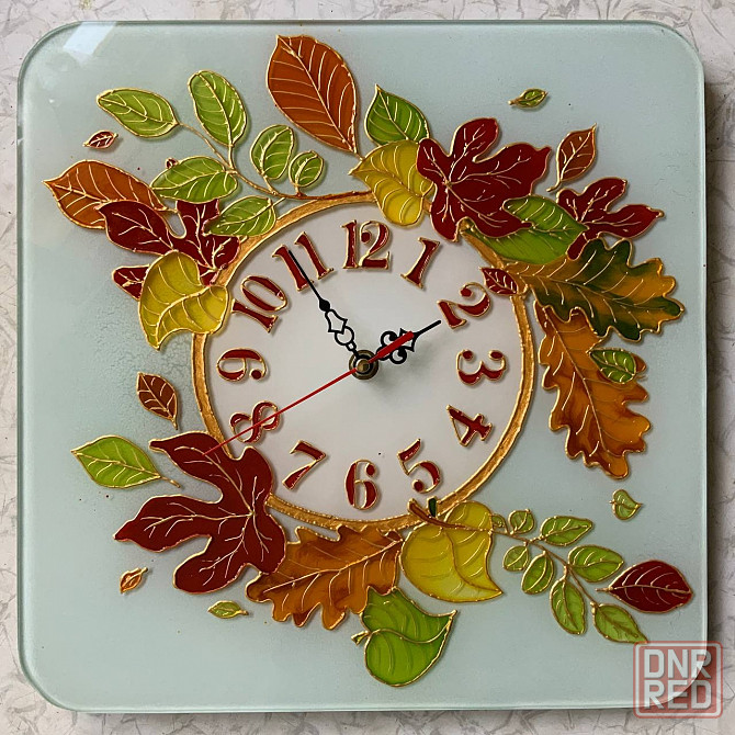 Часы "Осень", 31 на 31 см. Новые. Витражная роспись по стеклу. Донецк - изображение 1