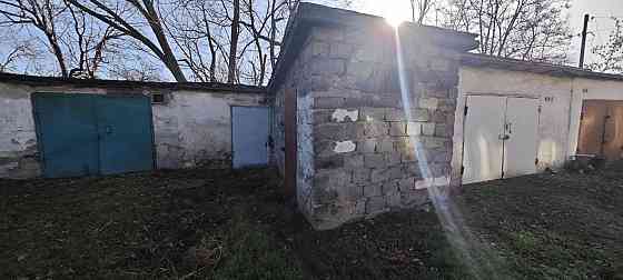 Продам 2-комнатную квартиру с гаражом в г. Зугрэс, ул. Карла Маркса Зугрэс