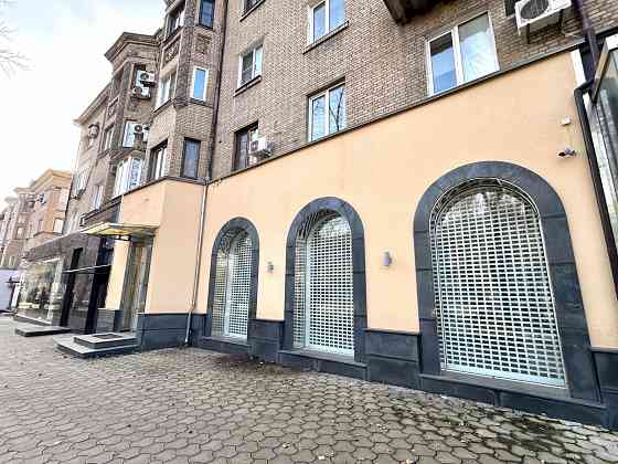 Аренда фасадного помещения по ул.Артема Донецк