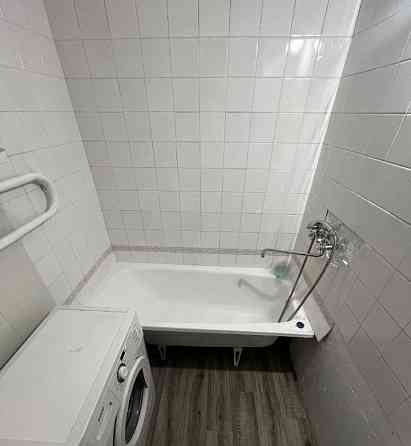 Сдается просторная двухкомнатная в Ленинском районе (Перинатальный центр). Донецк