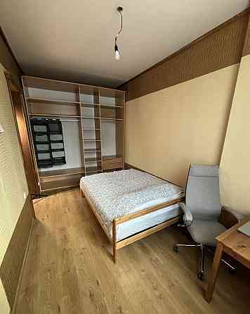 Сдается 2-комнатная квартира на длительный срок в Ленинском районе, на Обжоре. Донецк