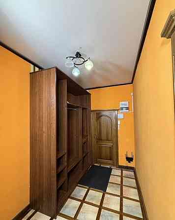 Сдается 2-комнатная квартира на длительный срок в Ленинском районе, на Обжоре. Донецк